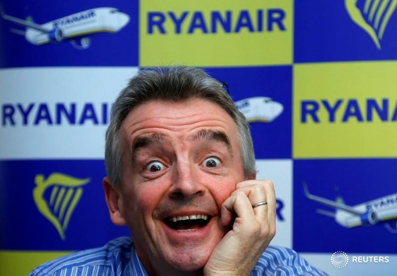 © Reuters. Ryanair Chief Executive Officer Michael O'Leary addresses a news conference in Brussels