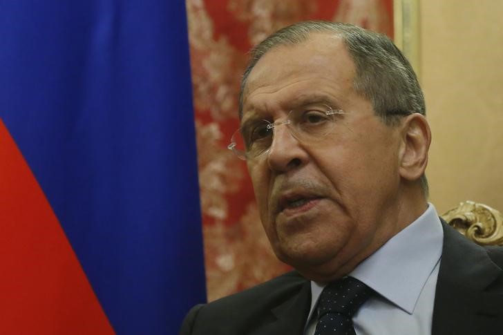 © Reuters. وزير الخارجية الروسي يقول إن محادثات جنيف بشأن سوريا تأجلت