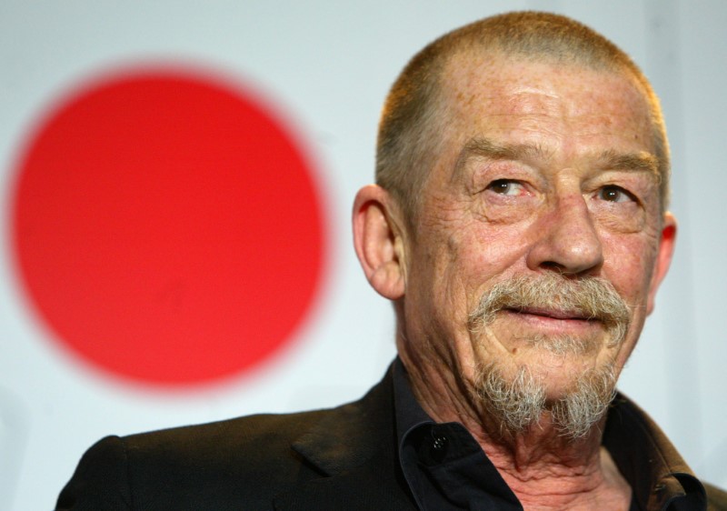 © Reuters. BRITISH ACTOR JOHN HURT IS PICTURED DURING NEWS CONFERENCE AT BERLINALE
FILM FESTIVAL.
