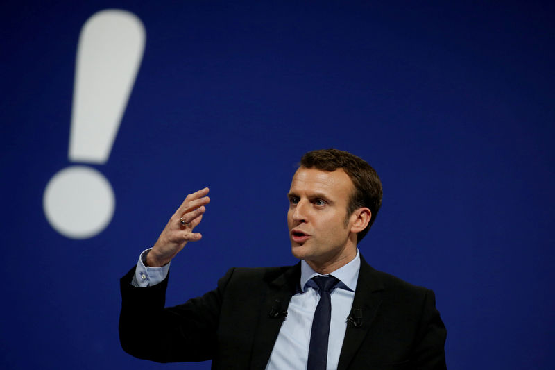 © Reuters. Emmanuel Macron durante evento na cidade francesa de Lille