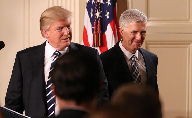 © Reuters. U.S. President Donald Trump announces his nomination of Neil Gorsuch to be an associate justice of the U.S. Supreme Court in Washington