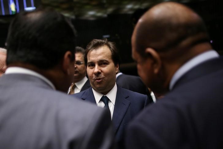 © Reuters. Presidente da Câmara dos Deputados, Rodrigo Maia (DEM-RJ), durante sessão em Brasília