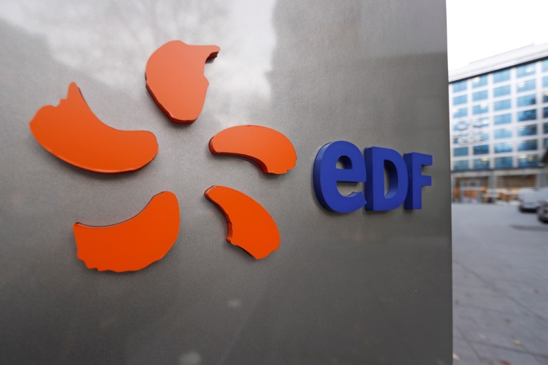 © Reuters. The logo of France's state-owned electricity company EDF is seen on the company's headquarters in Paris