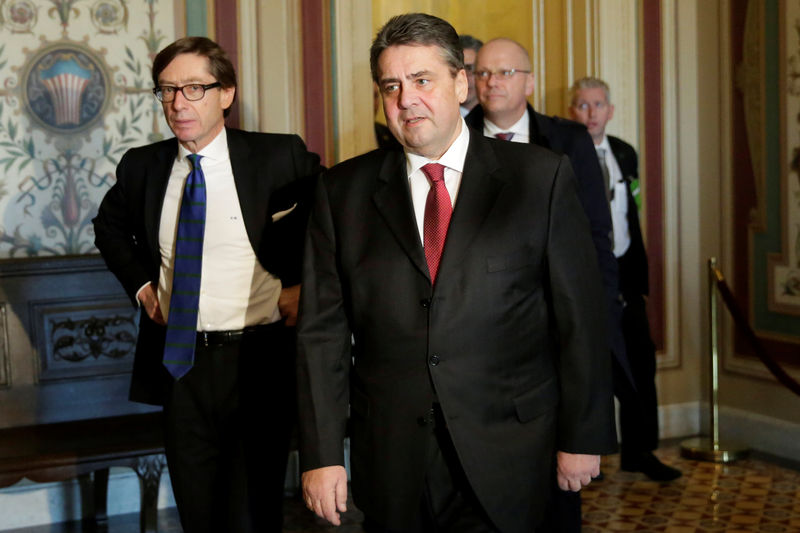 © Reuters. German Foreign Minister Sigmar Gabriel arrives for a meeting