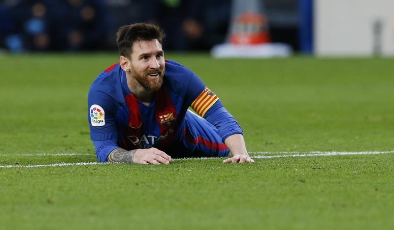 © Reuters. ميسي يحقق رقما قياسيا جديدا في فوز برشلونة على بيلباو