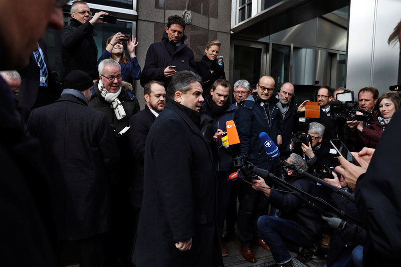 © Reuters. German Foreign Minister Sigmar Gabriel speaks to the media outside of German House in New York