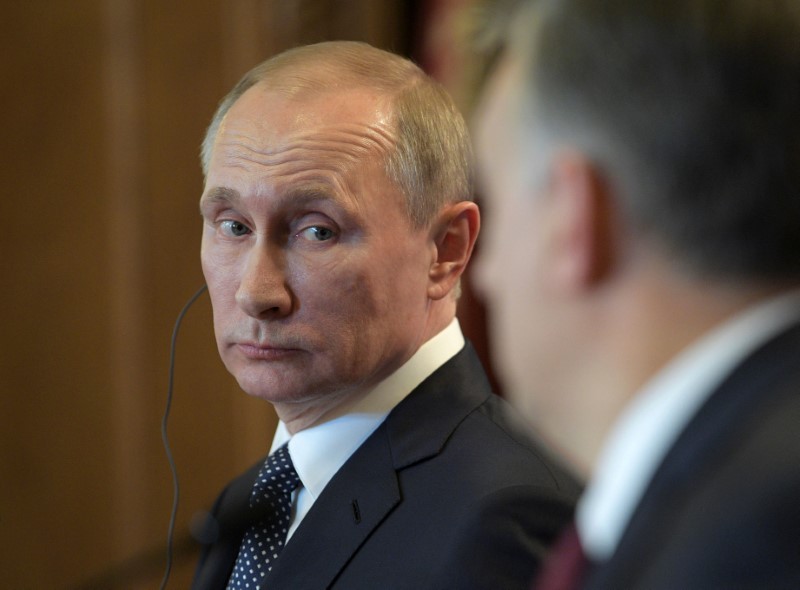 © Reuters. El Kremlin exige una disculpa a Fox News por sus comentarios sobre Putin