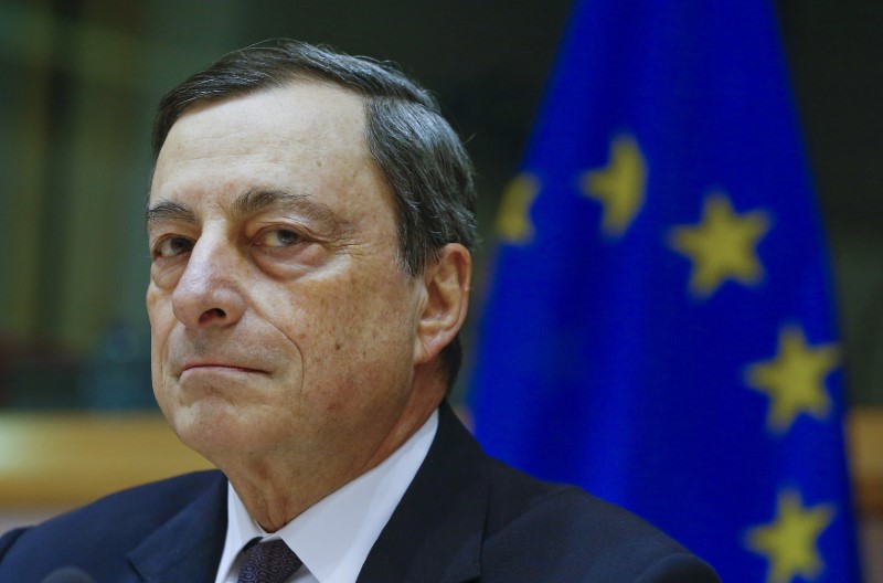© Reuters. Draghi dice que la economía de la eurozona sigue necesitando apoyo del BCE