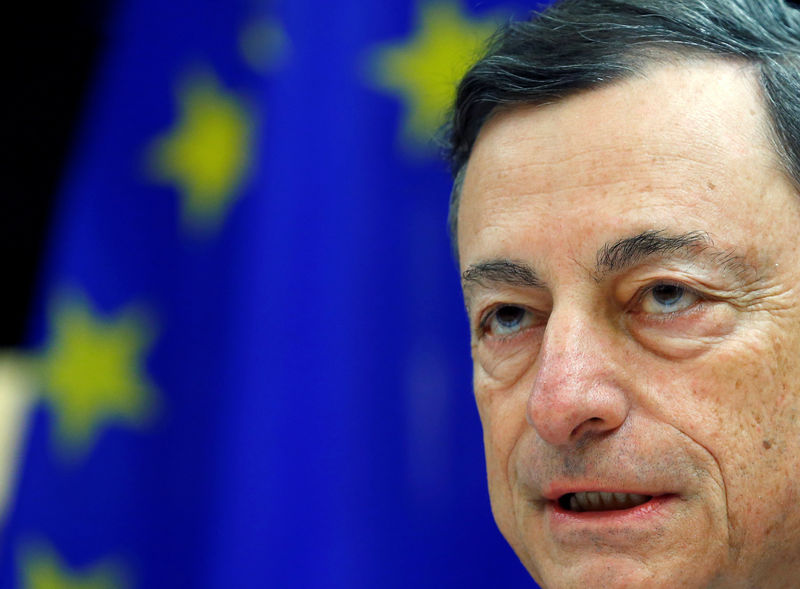 © Reuters. FILE PHOTO: European Central Bank President Mario Draghi addresses the European Parliament's Economic and Monetary Affairs Committee in Brussels
