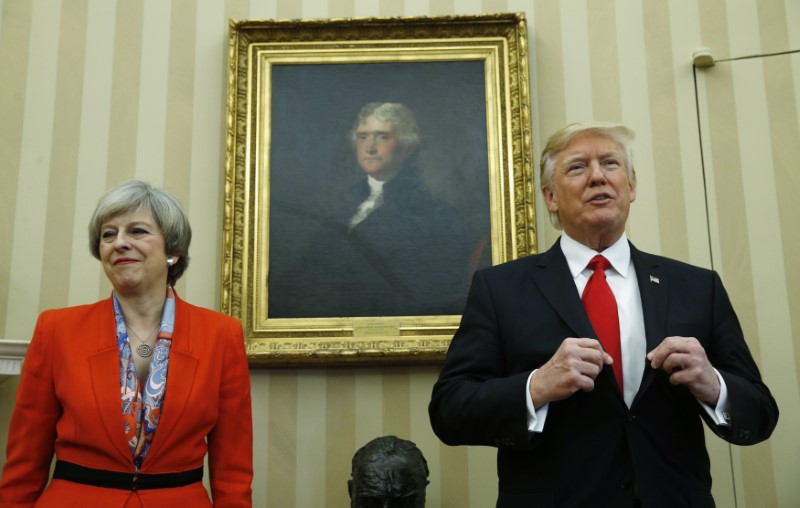 © Reuters. U.S. President Trump and British Prime Minister May meet at the White House in Washington