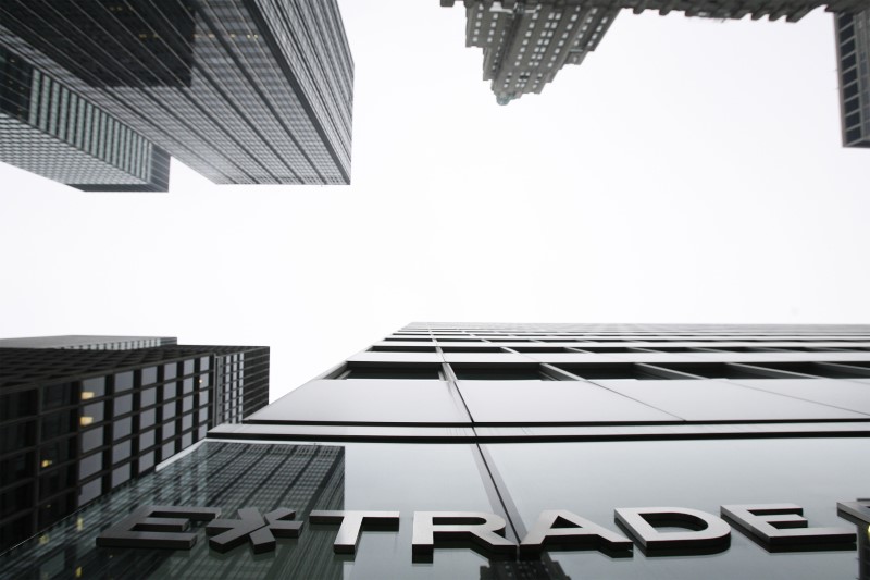 © Reuters. A sign is seen outside the E*Trade offices can be seen in New York