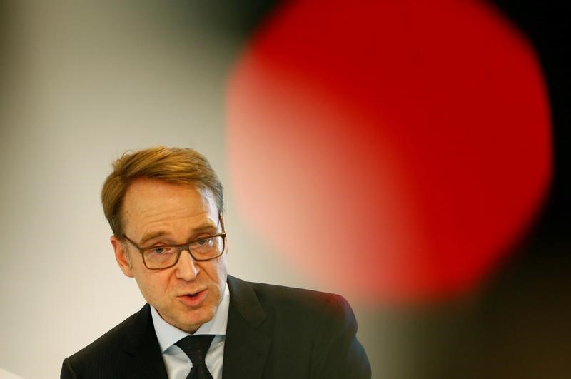 © Reuters. German Bundesbank President Jens Weidmann speaks during the G20 Germany 2017 Conference in Wiesbaden