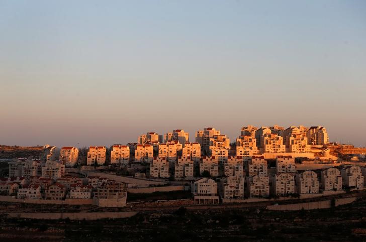 © Reuters. Vista geral de casas em assentamento israelense