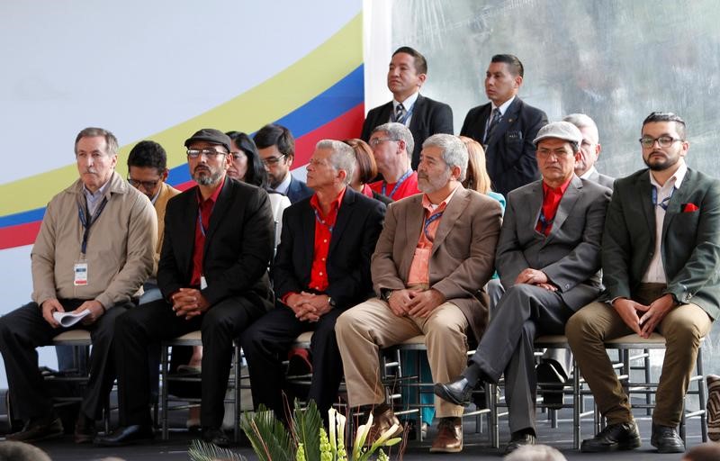 © Reuters. Gobierno de Colombia y ELN inician negociaciones de paz en Ecuador