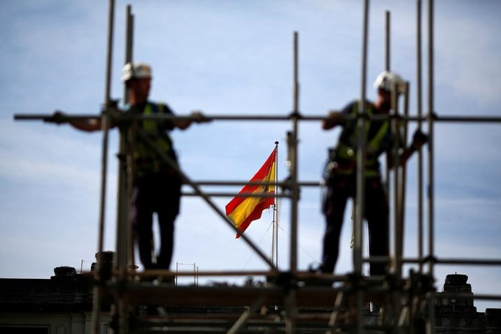 © Reuters. BBVA mejora las previsiones de crecimiento de España al 2,7% en 2017