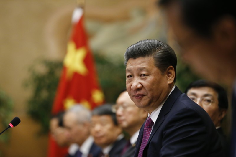 © Reuters. Chinese President Xi Jinping attends a meeting at the United Nations European headquarters in Geneva