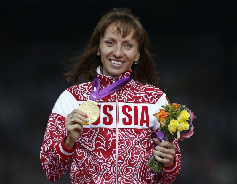 © Reuters. Quitan a Savinova el oro olímpico de los 800 de Londres por dopaje