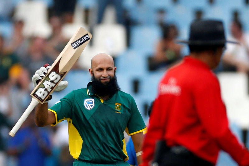 © Reuters. Cricket - South Africa v Sri Lanka - Fifth One Day International cricket match - SuperSport Park Stadium, Centurion, South Africa