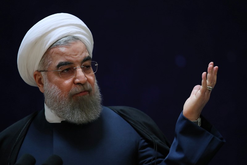 © Reuters. تحليل-عداوة ترامب تبقي على روحاني في السلطة لكنها تجعل موقفه أصعب