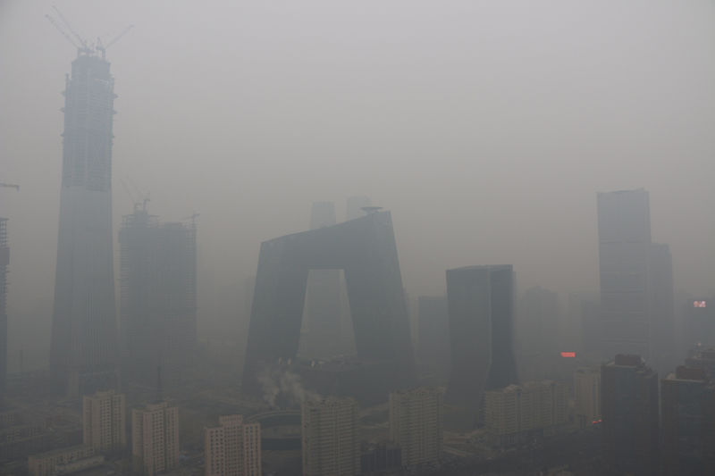 © Reuters. China estudia medidas radicales en materias primas para contener la polución -documento