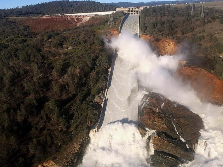 © Reuters. Represa em Oroville, Califórnia