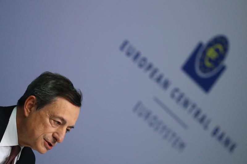 © Reuters. ECB President Draghi addresses a news conference at the ECB headquarters in Frankfurt