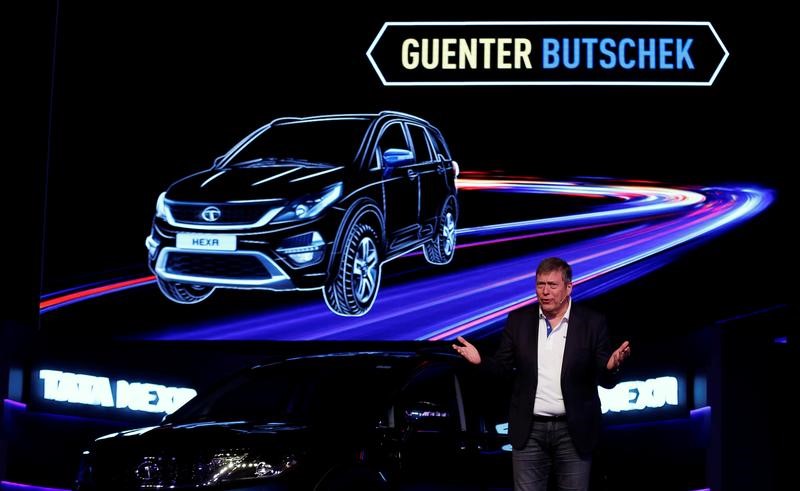 © Reuters. Guenter Butschek, Tata Motors' CEO and Managing Director, speaks during the launch of Hexa car in Mumbai