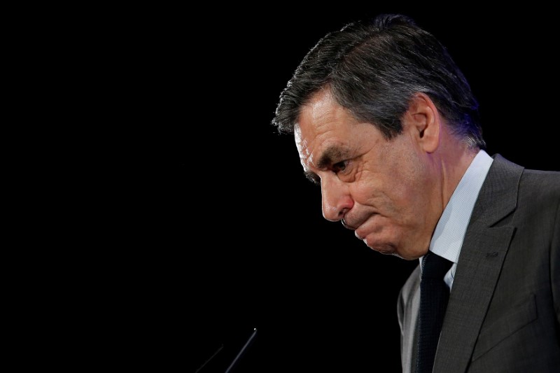 © Reuters. Candidato presidencial francês François Fillon