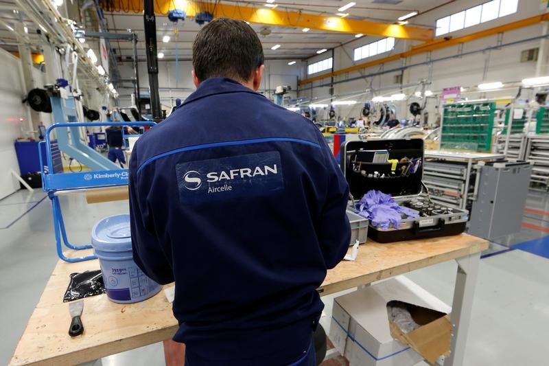 © Reuters. TCI SOUTENU PAR DES FONDS DANS SA FRONDE CONTRE SAFRAN-ZODIAC