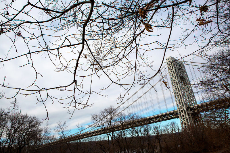 © Reuters. The George Washington Bridge is seen in New York