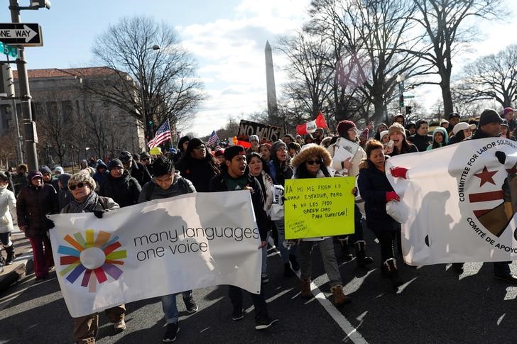 © Reuters. Manifestação em favor dos imigrantes em Washington