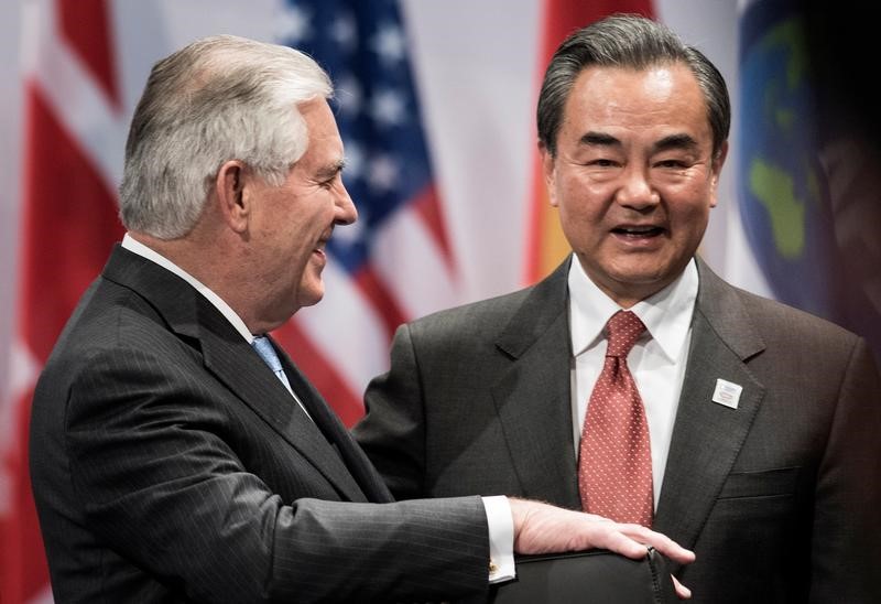© Reuters. وزير الخارجية الصيني يلتقي بنظيره الأمريكي في ألمانيا