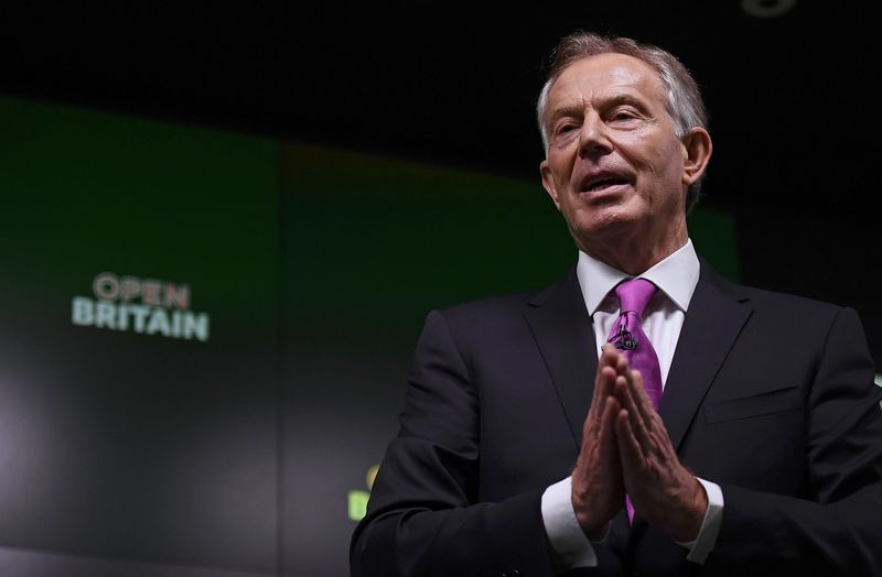 © Reuters. Former British Prime Minister Tony Blair delivers a keynote speech at a pro-Europe event in London