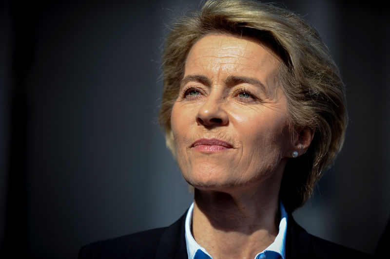 © Reuters. German Defense Minister Ursula von der Leyen speaks to media after meeting with U.S. Defense Secretary Jim Mattis at the Pentagon in Arlington