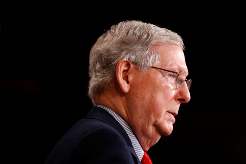 © Reuters. Senate Majority Leader Mitch McConnell speaks with the media at the U.S. Capitol in Washington