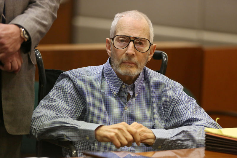 © Reuters. File Photo: Robert Durst attends a motions hearing on capital murder charges in the death of Susan Berman in Los Angeles