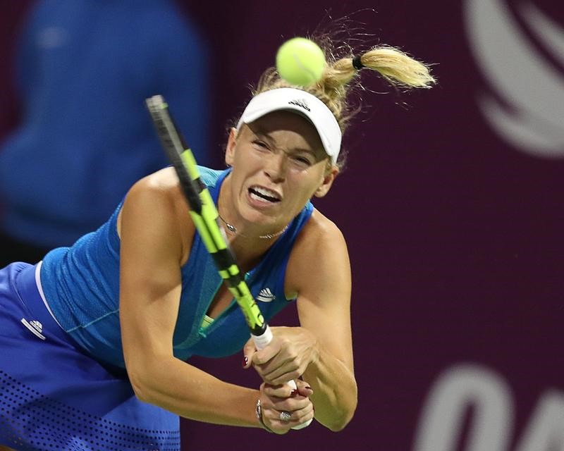 © Reuters. Tennis - Qatar Open - Women's Singles - Final Match - Caroline Wozniacki of Denmark v Karolina Pliskova of the Czech Republic
