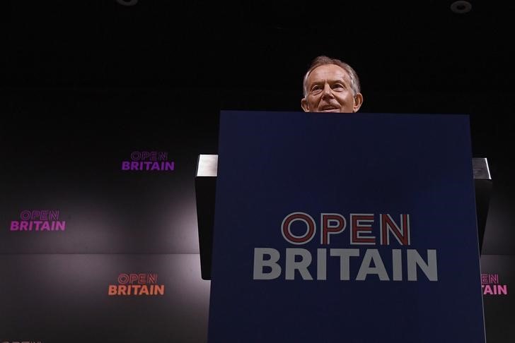 © Reuters. Former British Prime Minister Tony Blair delivers a keynote speech at a pro-Europe event in London
