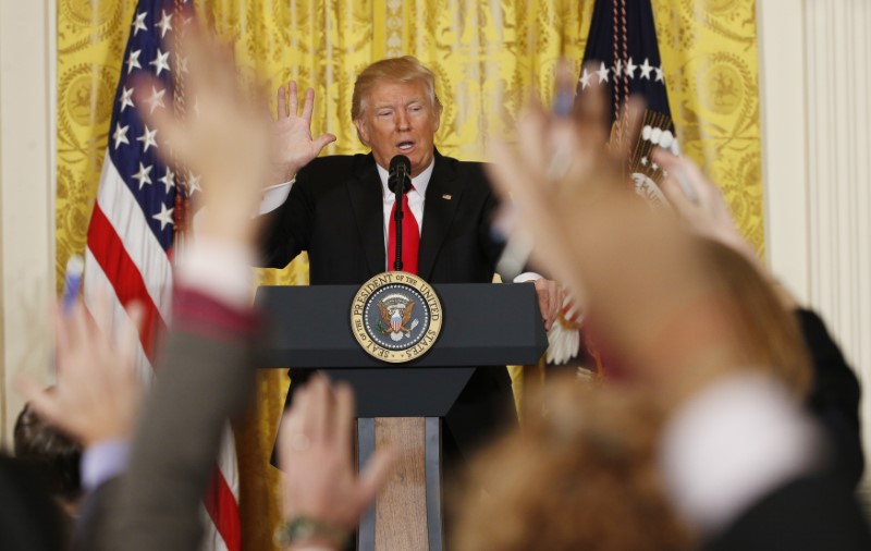 © Reuters. U.S. President Trump takes questions during news conference at the White House in Washington