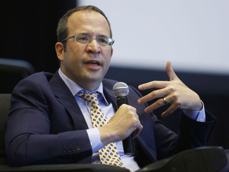 © Reuters. FILE PHOTO - David Coleman, President and CEO of The College Board, speaks at the National Association for College Admission Counseling conference in Columbus