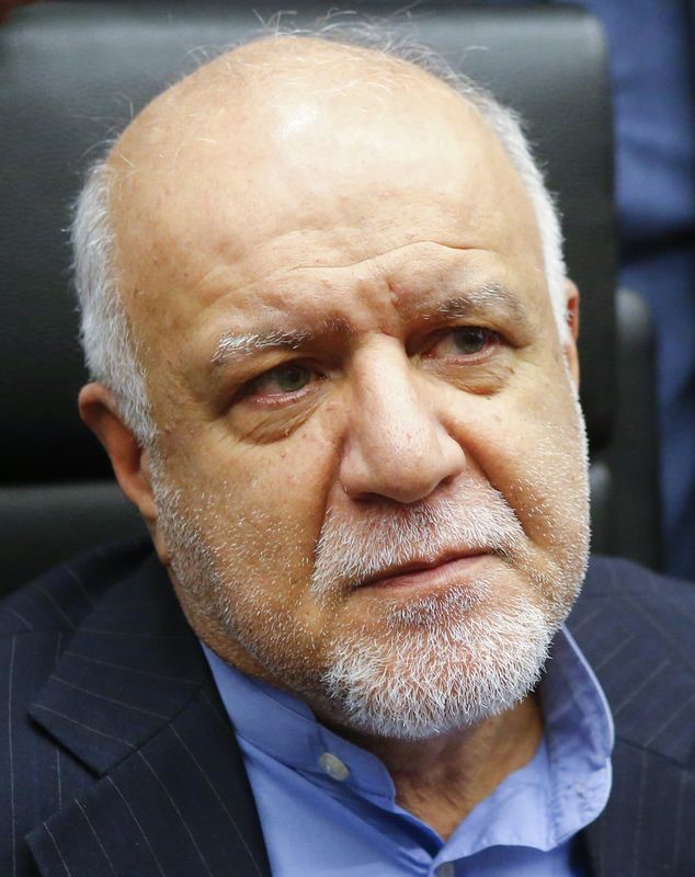 © Reuters. وكالة: إيران تقول أسعار النفط فوق 55 دولارا للبرميل ليست في مصلحة أوبك