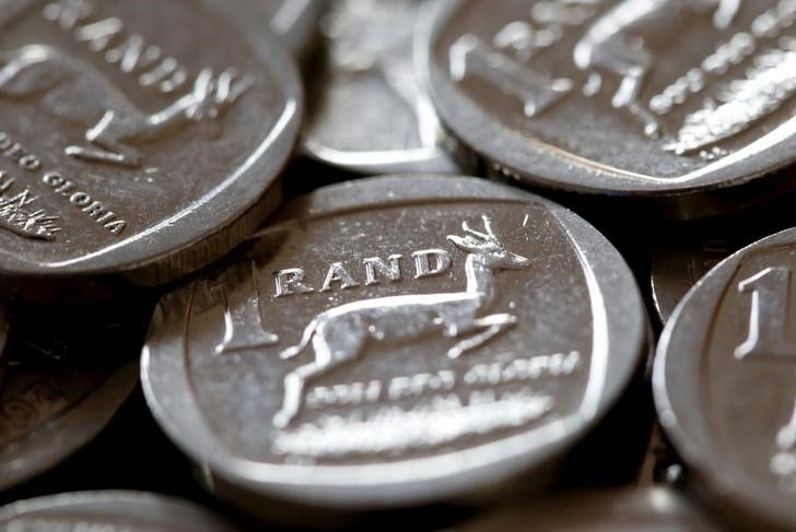 © Reuters. South African Rand coins are seen in this photo illustration