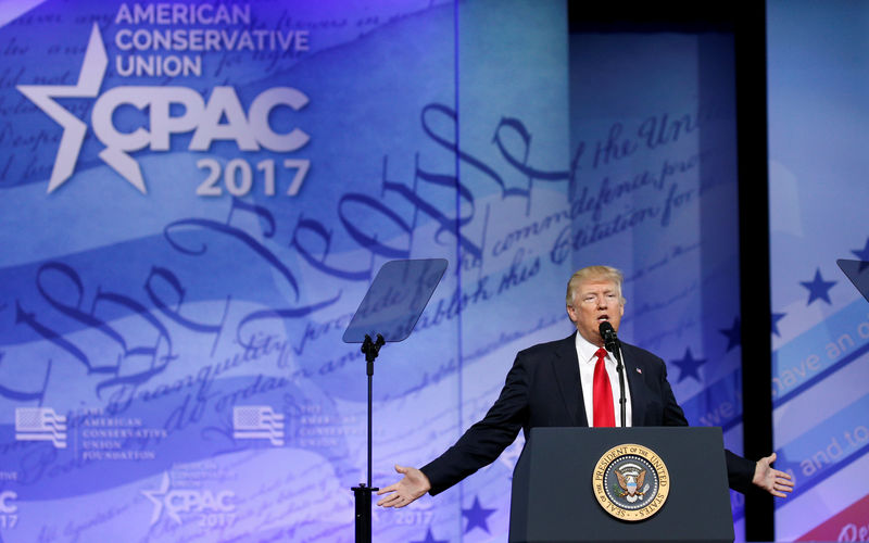 © Reuters. Trump addresses CPAC in Oxon Hill, Maryland