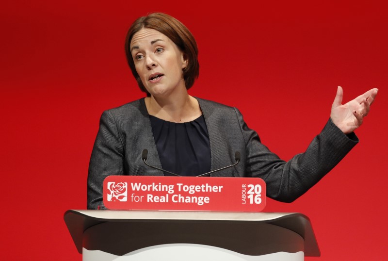 © Reuters. Kezia Dugdale the leader of the Scottish Labour Party speaks at the Labour Party conference in Liverpool