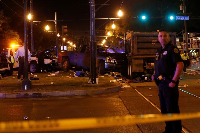 © Reuters. Un conductor borracho embiste a una multitud en Nueva Orleans, deja 20 heridos