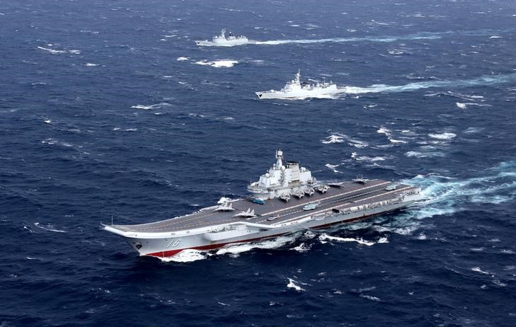 © Reuters. Preocupada por la imprevisibilidad de Trump, China fortalece su capacidad naval