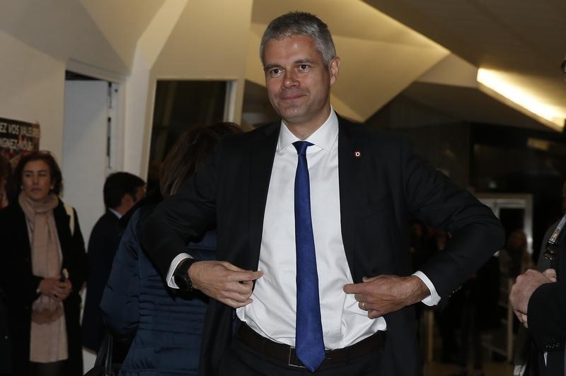 © Reuters. LAURENT WAUQUIEZ (LR) DÉNONCE UN "HOLD UP" DE MACRON