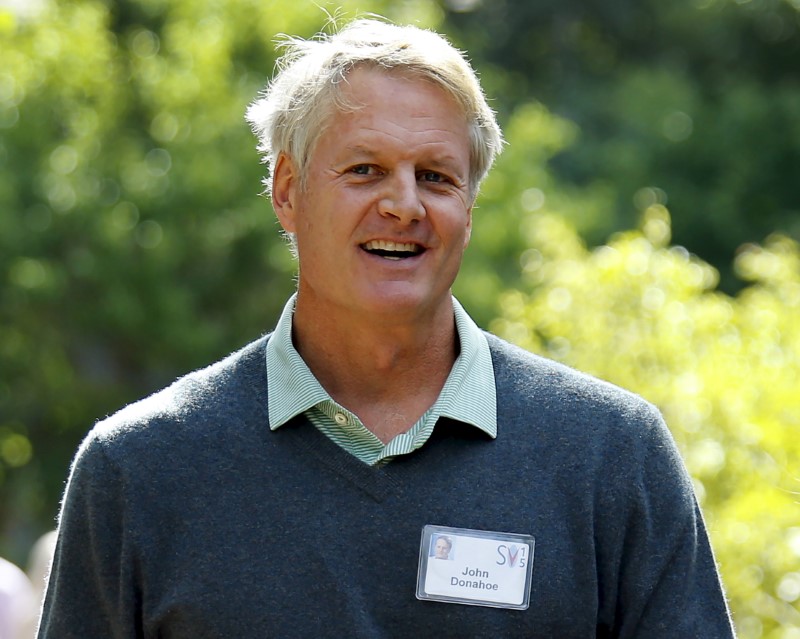 © Reuters. John Donahoe, President and CEO of eBay Inc, attends the first day of the annual Allen and Co. media conference Sun Valley, Idaho