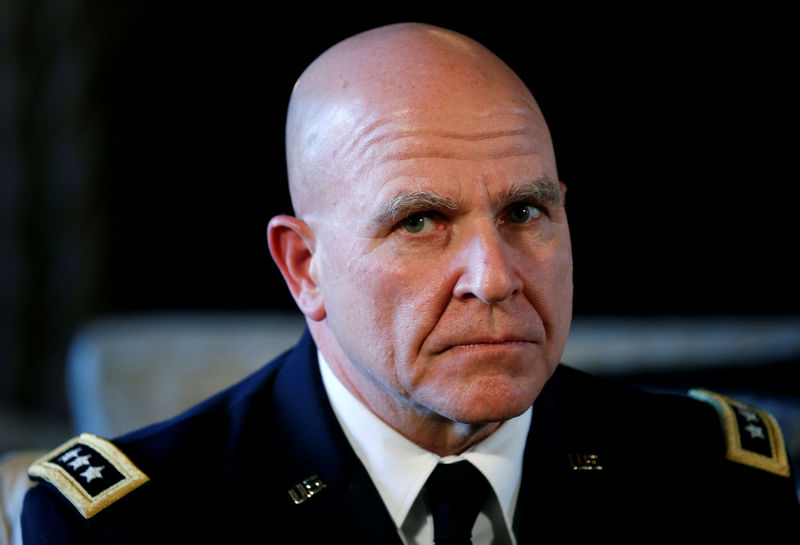 © Reuters. FILE PHOTO -  Trump announces Army Lt. Gen. H.R. McMaster as his National Security Adviser at his Mar-a-Lago estate in Palm Beach, Florida