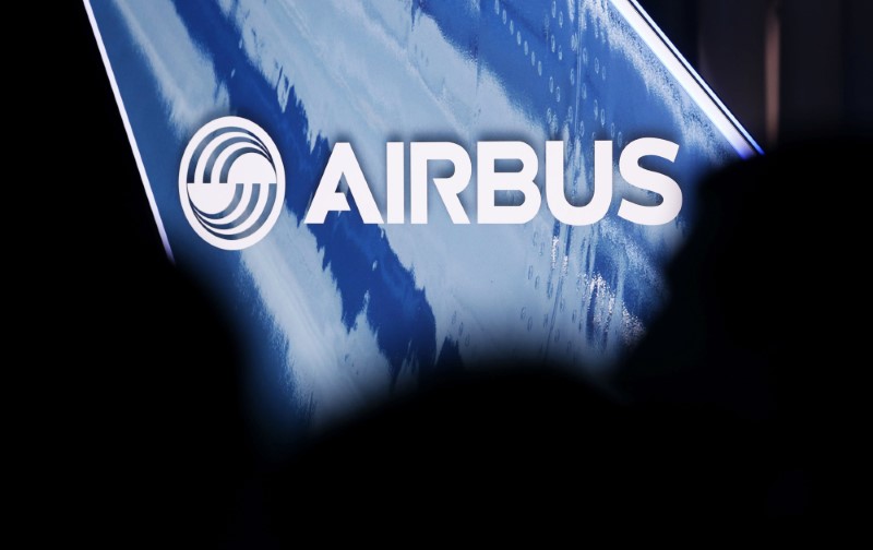 © Reuters. The logo of Airbus group is pictured in Colomiers